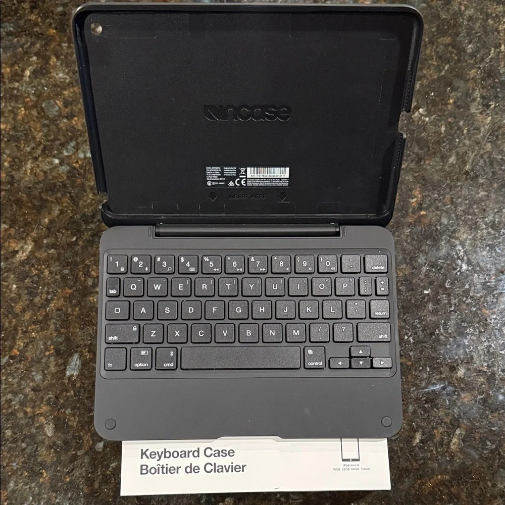 Incase Black Bluetooth Keyboard Case for Tablet iPad Mini 4 NEW in packaging